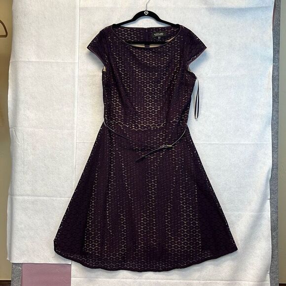 NWT BLACK LABEL by EVAN PICONE Dress Size16 Dark Purple Lace with Belt - Picture 1 of 15